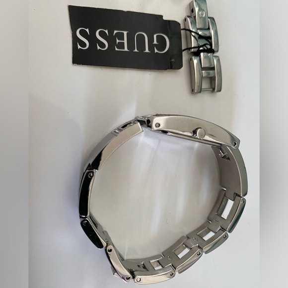 Guess Gemini Watch. Never worn before. - Picture 2 of 5